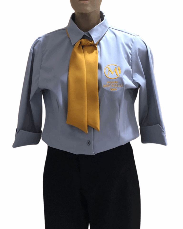 01 – Camisa social manga ¾, lenço, calça social