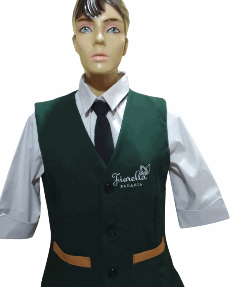 03 – Camisa gola social manga ¾, gravata, colete